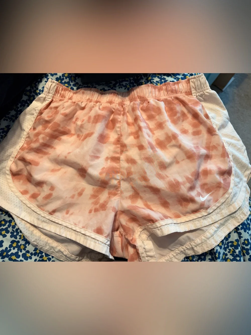 Nike Dri-FIT Tie-Dye Running Shorts | Women’s XL | Peach & White
